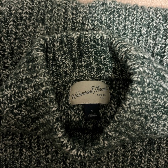 Universal Thread Forest Green Turtleneck Sweater - Picture 3 of 3